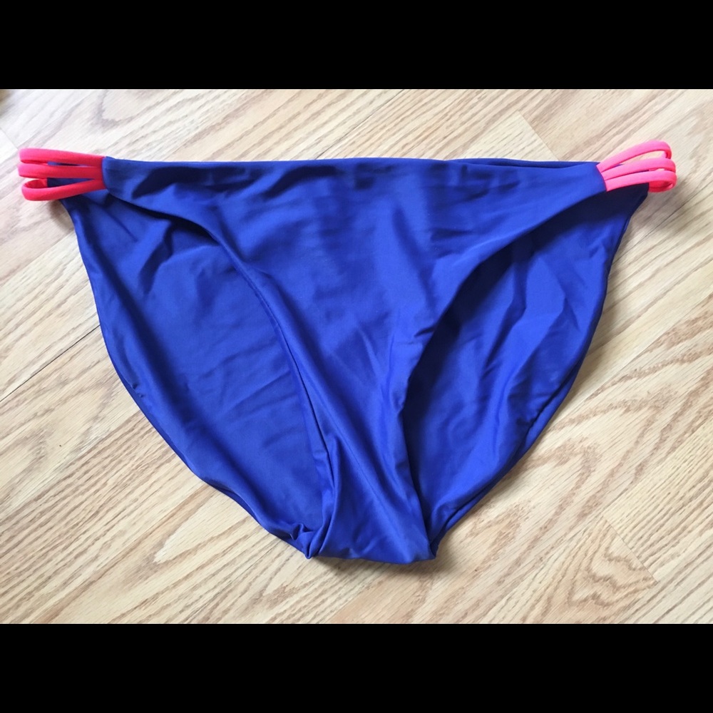 XL. Old navy bikini bottoms